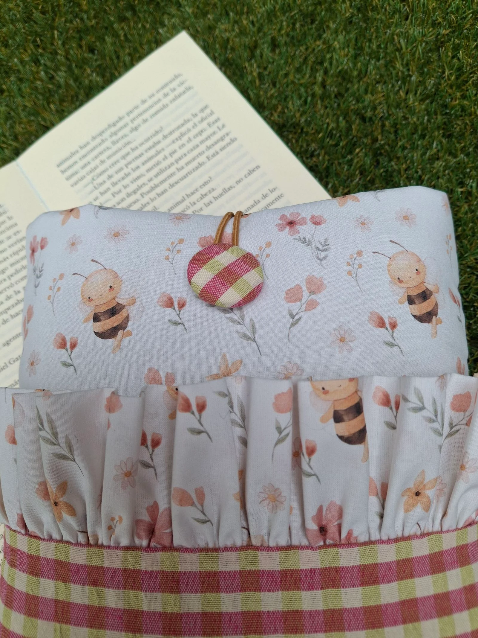 Célula para livro acolchoada feita à mão – photo 3